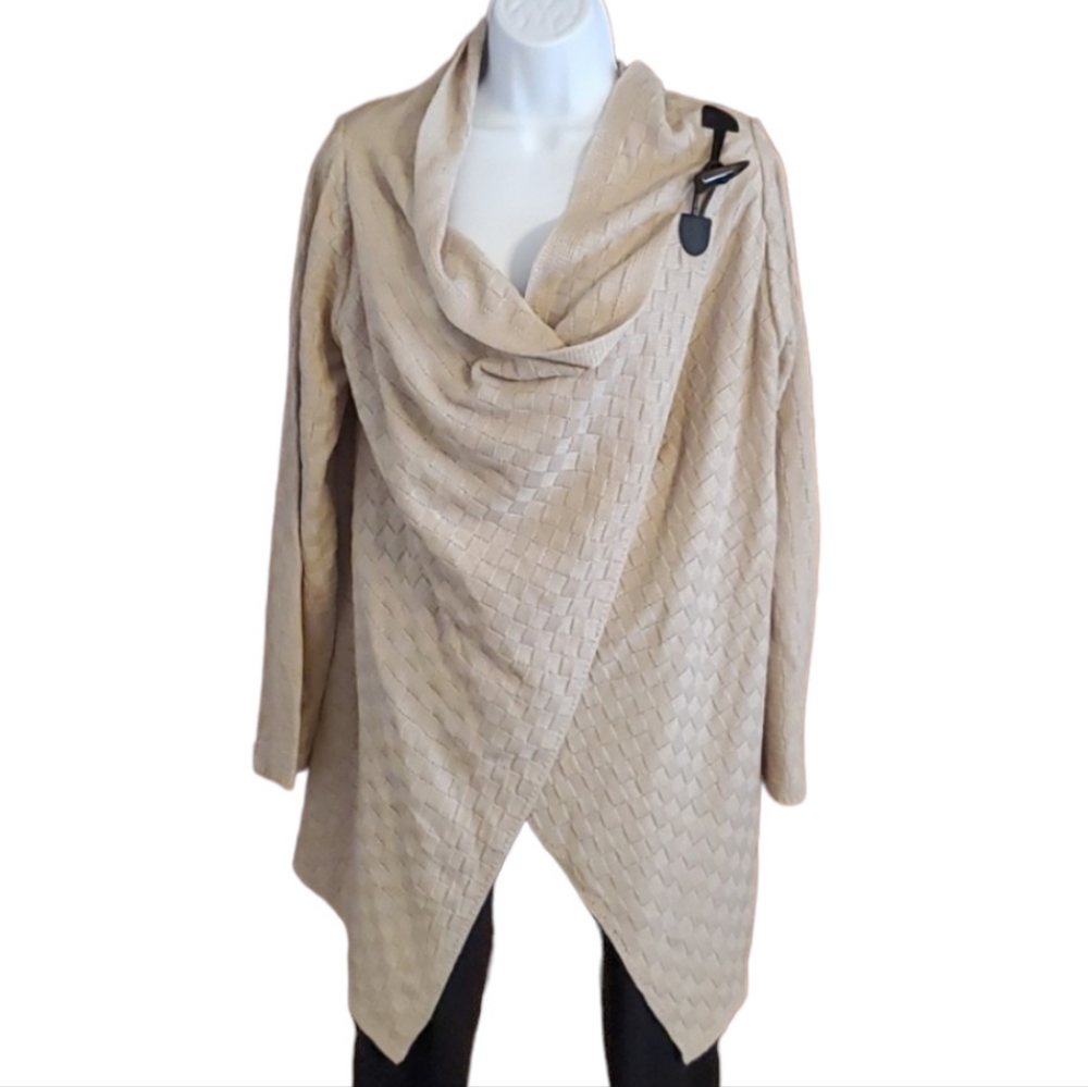 VENUS Women's Cream Wrap Cardigan Sweater with Faux Tooth Hook Closure